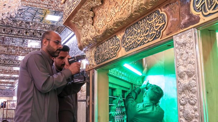 قسم صناعة الشبابيك يواصل أعمال تنصيب شباك سرداب الإمام الحسين (ع)