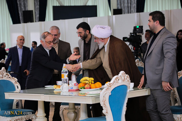 تقرير مصور/ آية الله "رمضاني" يحضر في حفل تكريم لكوادر قناة الثقلين بهيئة الإذاعة الإيرانية