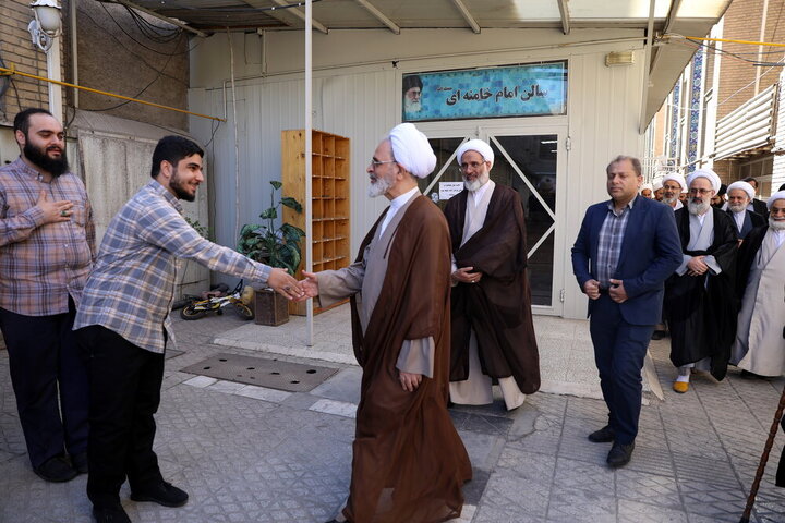 حضور آیت‌الله اعرافی در حرم حضرت عبدالعظیم