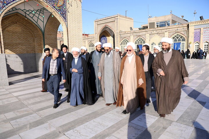 حضور آیت‌الله اعرافی در حرم حضرت عبدالعظیم