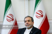 عێراقچی: لەلایەن ئەمریکاوە پەیامی دژبەیەکی زۆرمان پێدەگات