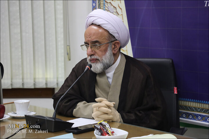 تقرير مصور/ الأمين العام للمجمع العالمي لأهل البيت (ع) يكرّم الممثل السابق لقائد الثورة الاسلامية بالهند