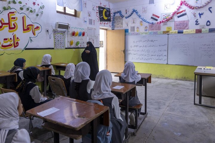 تقديم محاضرات إرشادية لعدد من مدارس كربلاء المشاركة في حفل التكليف الشرعي