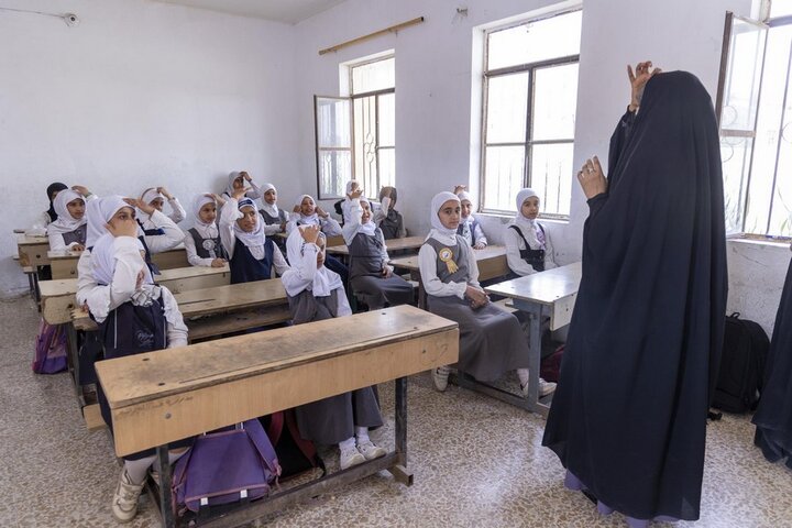 تقديم محاضرات إرشادية لعدد من مدارس كربلاء المشاركة في حفل التكليف الشرعي