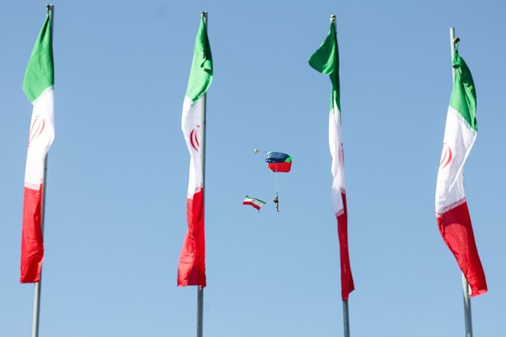 رژه تهران