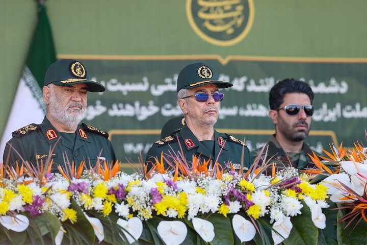 رژه تهران