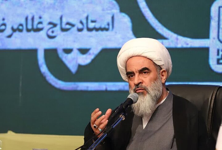 آیت‌الله فاضل لنکرانی: مجالس اهل‌بیت(ع) باید محل تقویت اعتقادات شیعیان باشد