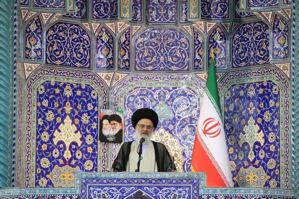 Qom Friday Prayer Imam questions US intentions ahead of Iran-US Talks in Rome