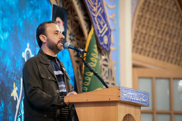 گزارش تصویری | برگزاری شب شعر انقلاب در آستان قدس رضوی(ع)