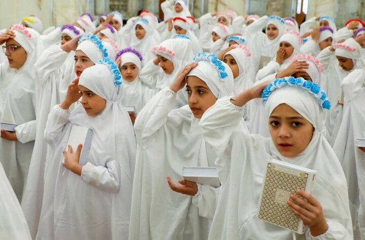 تقرير مصور/ العتبة العلوية تنظّم محاضرة توجيهية حول موضوع التكليف الشرعي ومسابقة دينية ثقافية لـ 96 طالبة
