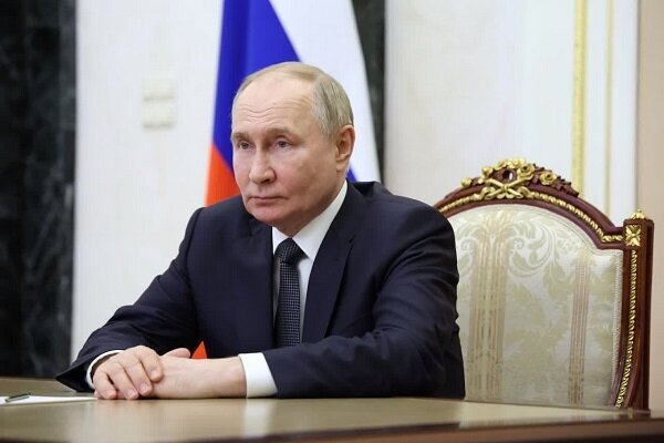 Путин: Украина аз иншооти ғайринизомӣ барои аҳдофи низомӣ истифода мекунад