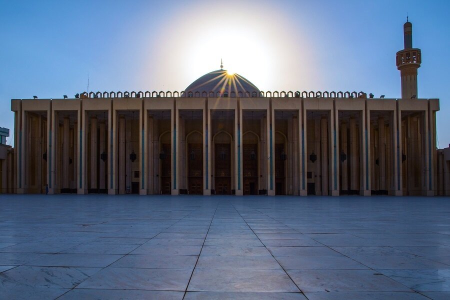 Kuwait implements energy-saving measures at mosques amid power demand