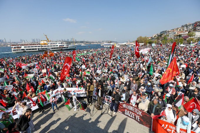 Massive march in Istanbul to condemn the genocide in Gaza