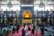 تصویری رپورٹ | کربلا کا حرم سوگوار، صادق آلِ محمدؑ کی یاد میں سیاہ پوش