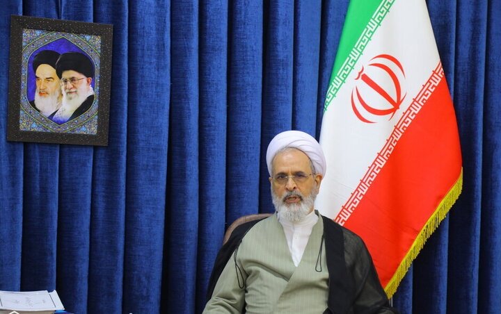 پاپ فرانسیس تلاش‌های ارزنده‌ای در جهت تقویت روابط میان ادیان الهی بویژه اسلام و مسیحیت داشت
