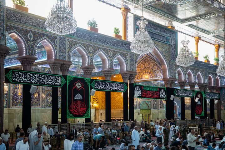 Photos: Imam Hussain Shrine covered in black ahead of Imam Sadiq martyrdom anniversary