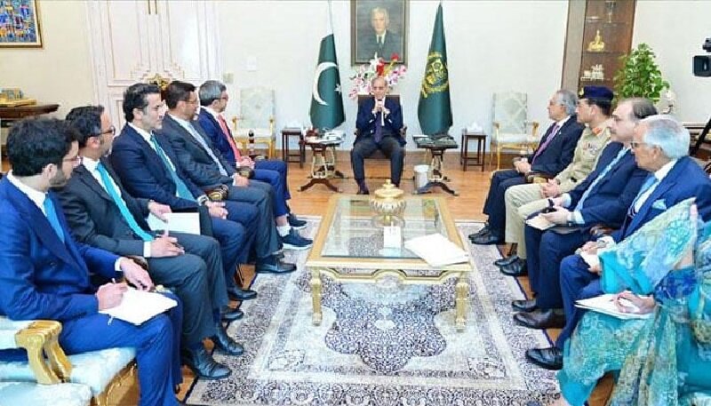 پاک-امارات تعلقات؛ اماراتی نائب وزیراعظم کی اہم ملاقاتیں، کئی مفاہمتی یادداشتوں پر دستخط! / ایک نکتہ