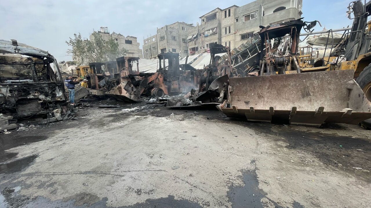 Zionist terrorist army bombs bulldozers, heavy vehicles across Gaza