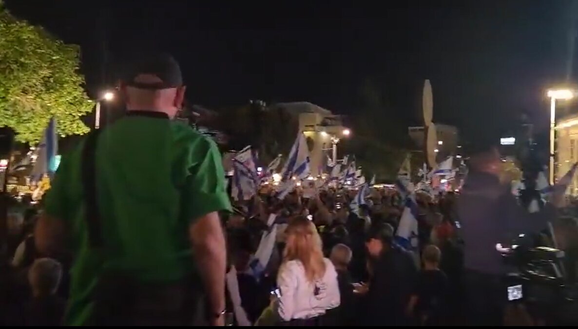 ویڈیو | تل ابیب میں بڑے پیمانے پرحکومت مخالف مظاہرے