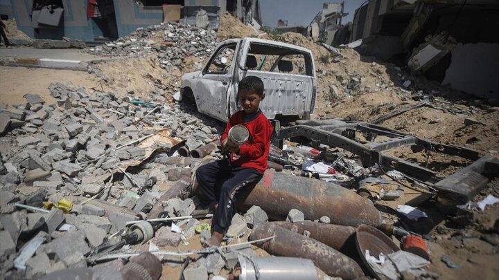 تقرير مصور/ مخلفات حربية للكيان الصهيوني في غزة تهديد أرواح المدنيين