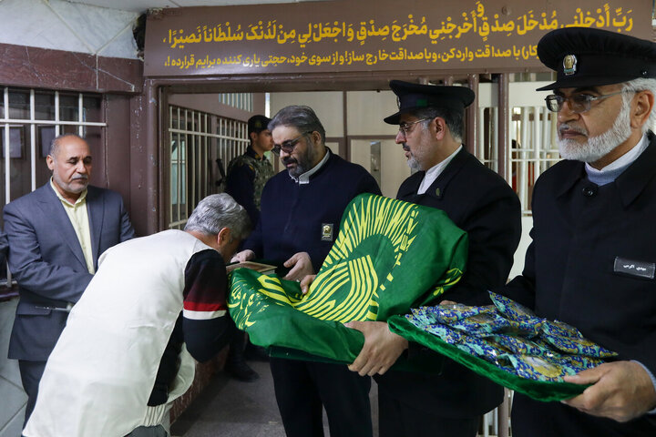 Photos: Release of prisoners of unintentional crimes by Astan Quds Razavi