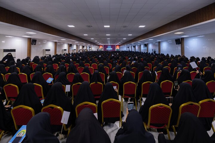 تقرير مصور/ العتبة العباسية المقدسة تؤكد أهمية المضي في طريق العفاف والاقتداء بأهل البيت (ع)