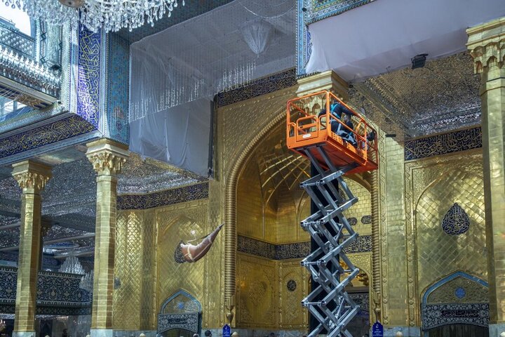 اتشاح بالسواد بذكرى شهادة الإمام جعفر الصادق (عليه السلام) في العتبة العباسية