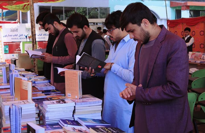 برگزاری نمایشگاه یک روزه کتاب در کابل + تصاویر