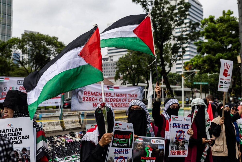 Pro-Palestinians rally held outside US embassy in Jakarta