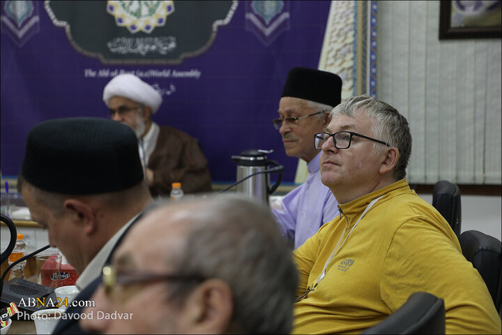 تقرير مصور/ لقاء شخصيات اسلامية روسية بالأمين العام للمجمع العالمي لأهل البيت (ع)