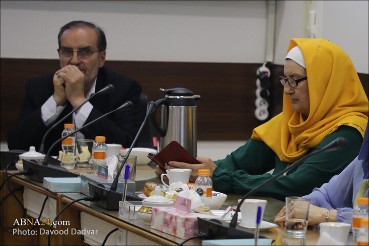 تقرير مصور/ لقاء شخصيات اسلامية روسية بالأمين العام للمجمع العالمي لأهل البيت (ع)