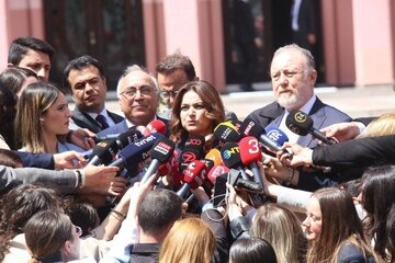 دەم پارتی داوای هەڵوەشانەوەی ئابلۆقەی سەر ئەۆجەلان دەکا