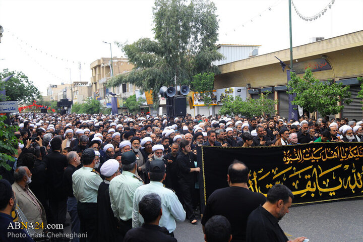 Photos: Grand Ayatollah Vahid Khorasani attend Imam Sadiq mourning procession