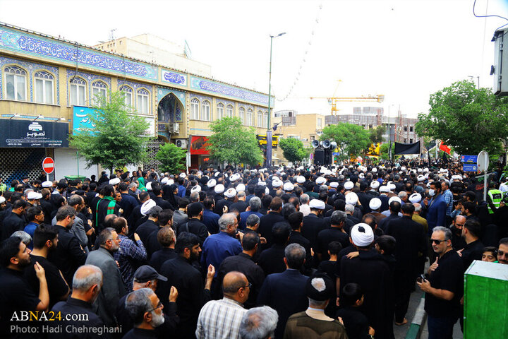 Photos: Grand Ayatollah Vahid Khorasani attend Imam Sadiq mourning procession