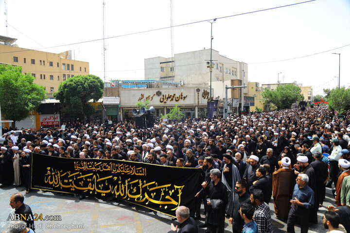 Photos: Grand Ayatollah Vahid Khorasani attend Imam Sadiq mourning procession