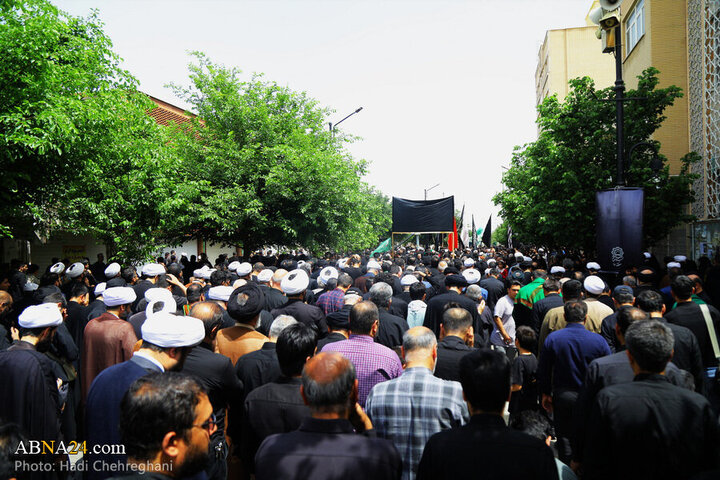 Photos: Grand Ayatollah Vahid Khorasani attend Imam Sadiq mourning procession