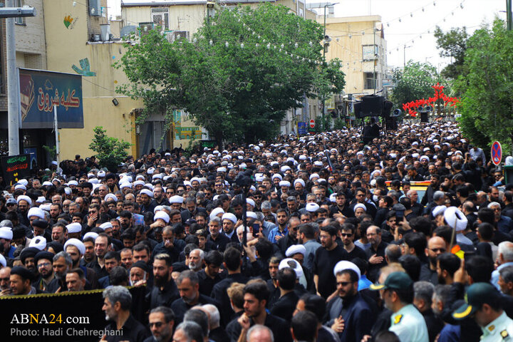 Photos: Grand Ayatollah Vahid Khorasani attend Imam Sadiq mourning procession
