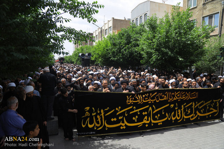 Photos: Grand Ayatollah Vahid Khorasani attend Imam Sadiq mourning procession