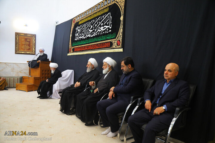 Photos: Grand Ayatollah Nouri Hamedani attends Imam Sadiq mourning procession