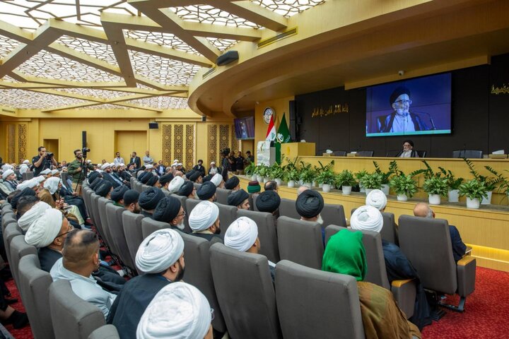 السيد الإشكوري: عدد الكتب الموصوفة في موسوعة "مؤلّفات الإمامية" بلغت 14 ألف كتاب