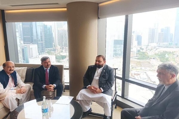 Iran Culture minister : Pakistan people consider Persian as their cultural identity