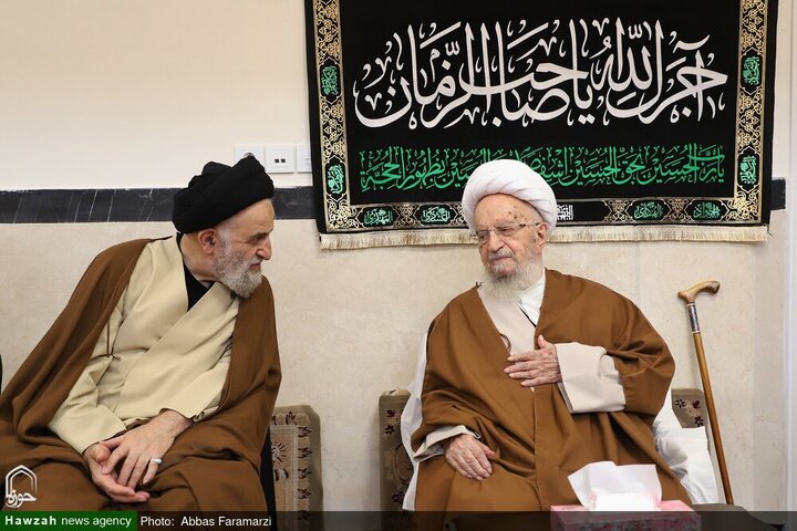 Photos: Imam Sadiq mourning ceremony held at office of Ayatollah Makarem Shirazi