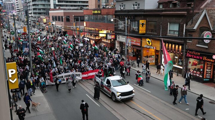 راهپیمایی حامیان مردم مظلوم غزه در شهر تورنتو کانادا