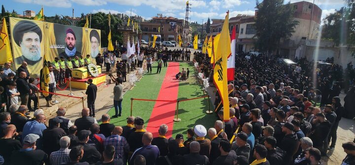 حزب الله وجماهير المقاومة يشيّعون الشّهيد حسن طه في ميس الجبل جنوب لبنان