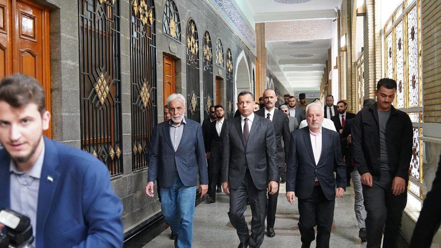 رئیس دستگاه اطلاعاتی عراق، حرم مطهر حضرت زینب(س) را زیارت کرد + تصاویر