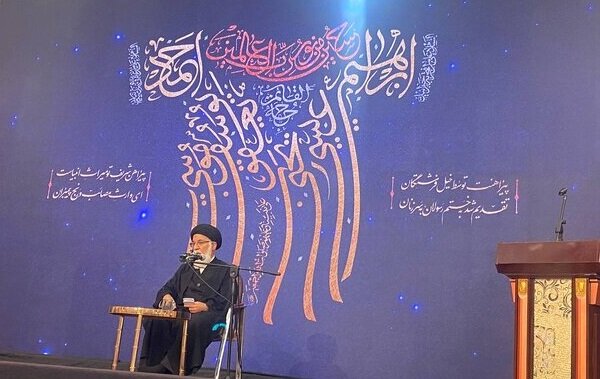 پیراهن خونین سیدالشهدا(ع)؛ نماد مظلومیت و حقانیت شیعه