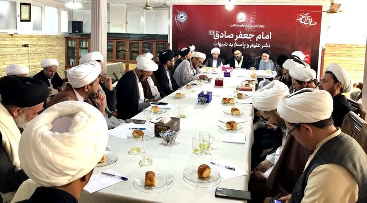 علمای شیعه همواره آماده پاسخ‌گویی ‌به شبهات دینی و مذهبی باشند