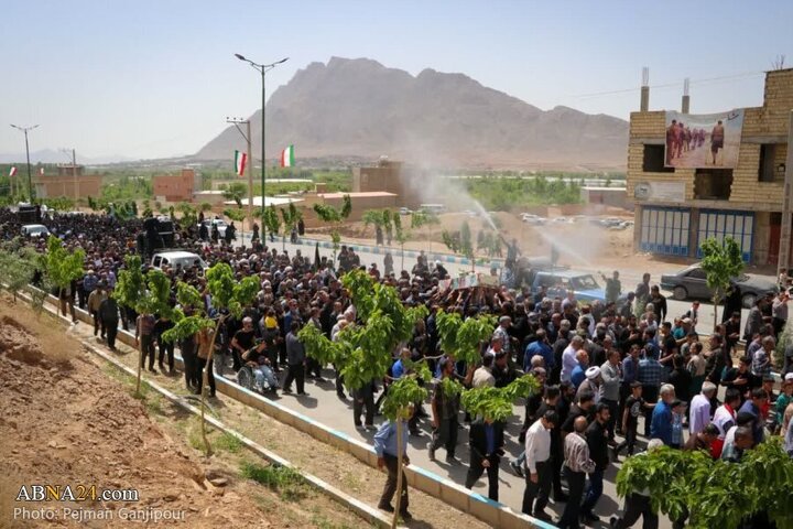 Photos: Funeral ceremony of unknown martyr held in Falavarjan, Isfahan