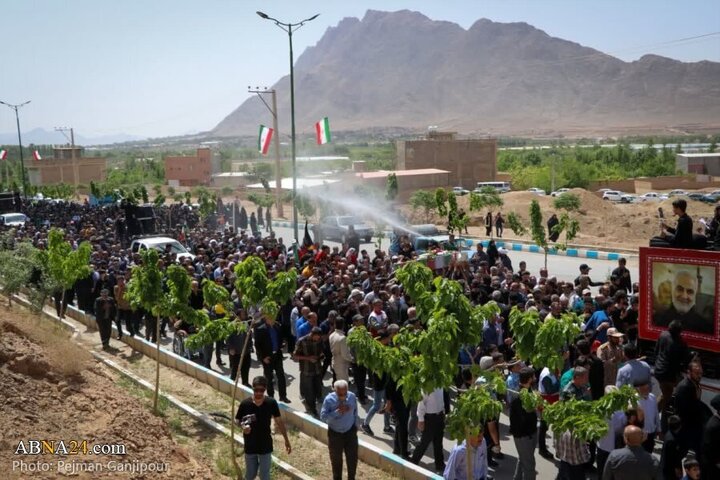 Photos: Funeral ceremony of unknown martyr held in Falavarjan, Isfahan