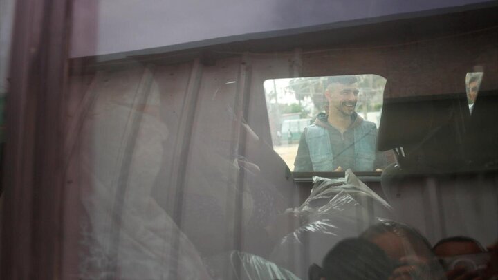 Photos: 12 Palestinians released from Israeli prisons